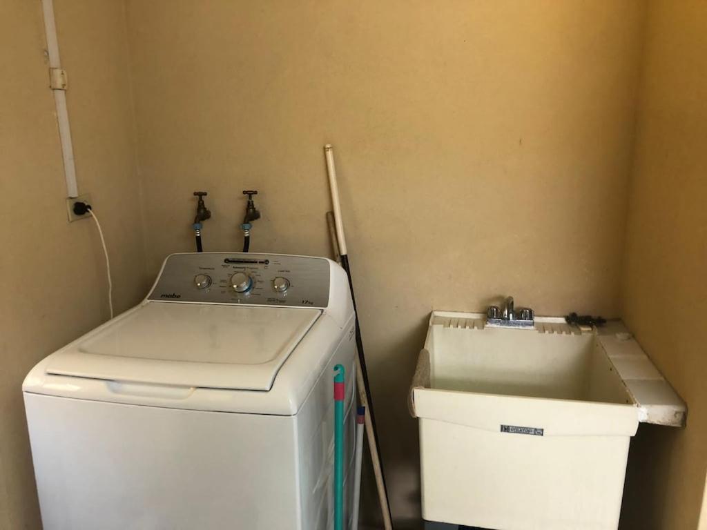 Donamae 2 Story Barbados House Villa Бриджтаун Екстериор снимка