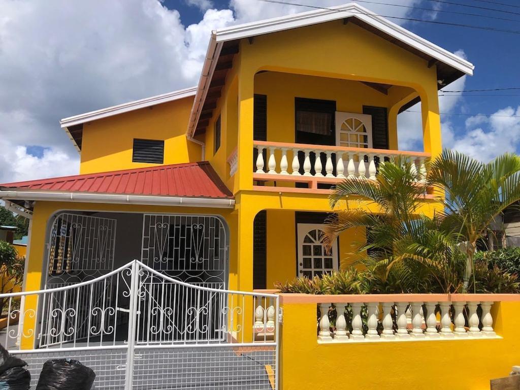 Donamae 2 Story Barbados House Villa Бриджтаун Екстериор снимка