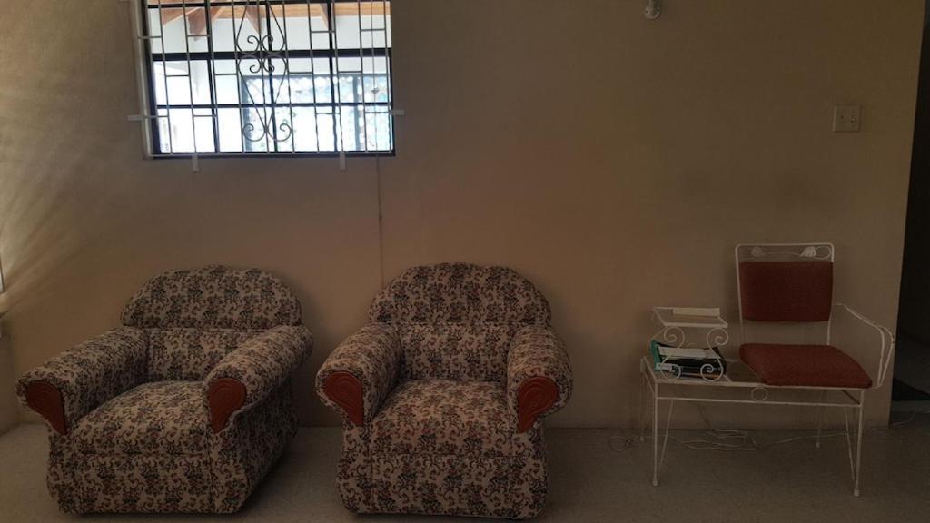 Donamae 2 Story Barbados House Villa Бриджтаун Екстериор снимка
